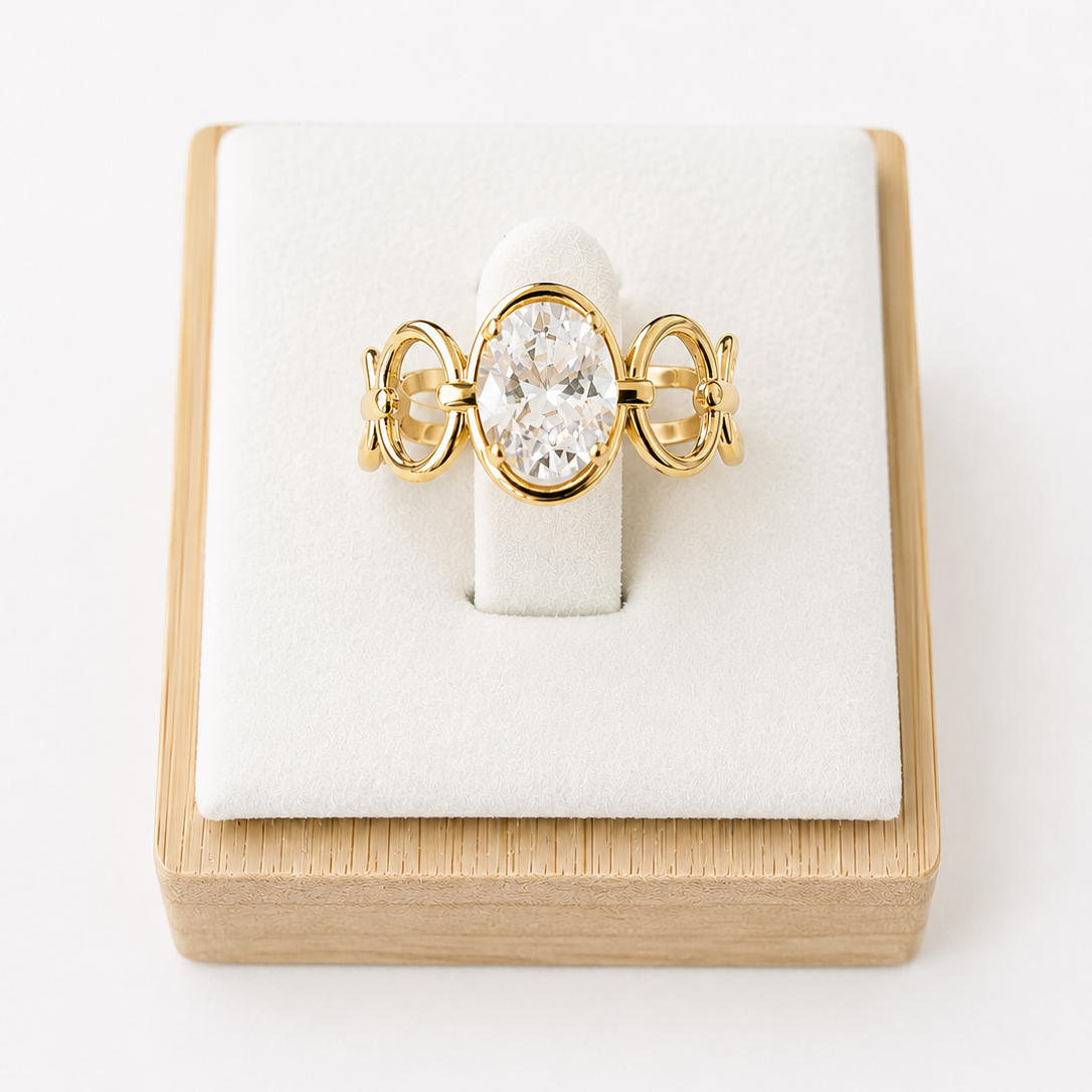 Celeste Oval Crystal Ring – Gold